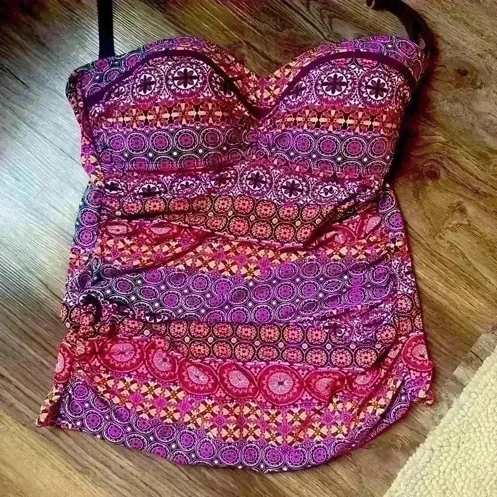 Blue Rod Beatte tankini top ladies size 10. Perfect condition. Worn once.